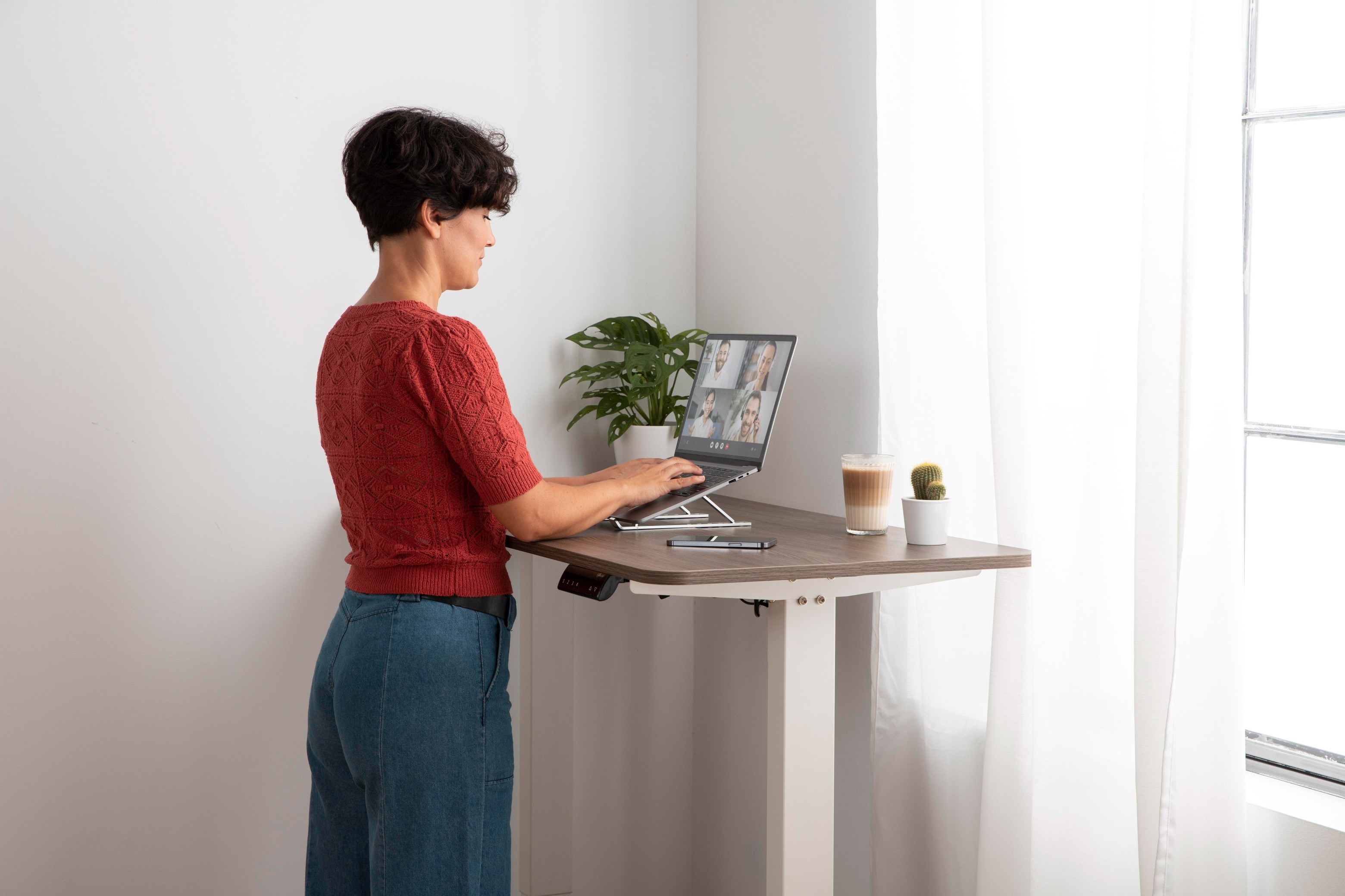 Standing or Adjustable Height Table